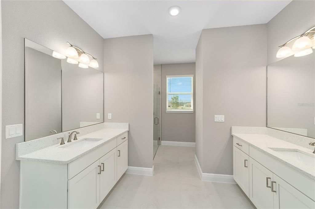 For Sale: $393,000 (2 beds, 2 baths, 2142 Square Feet)