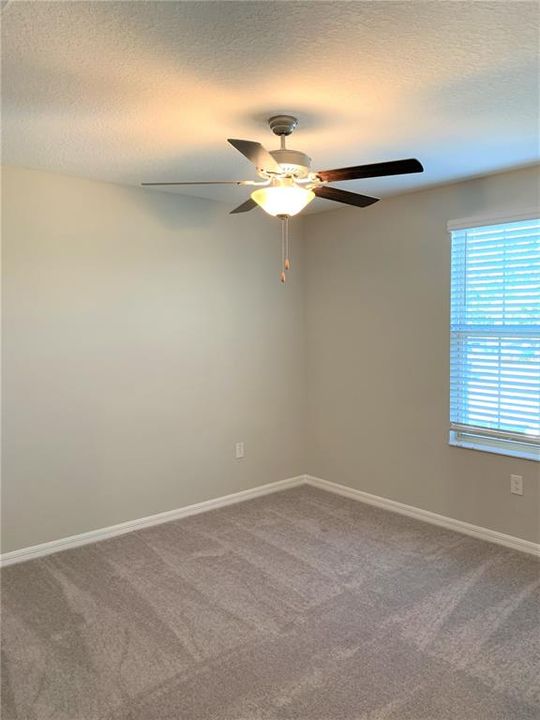 For Rent: $2,400 (4 beds, 2 baths, 1805 Square Feet)
