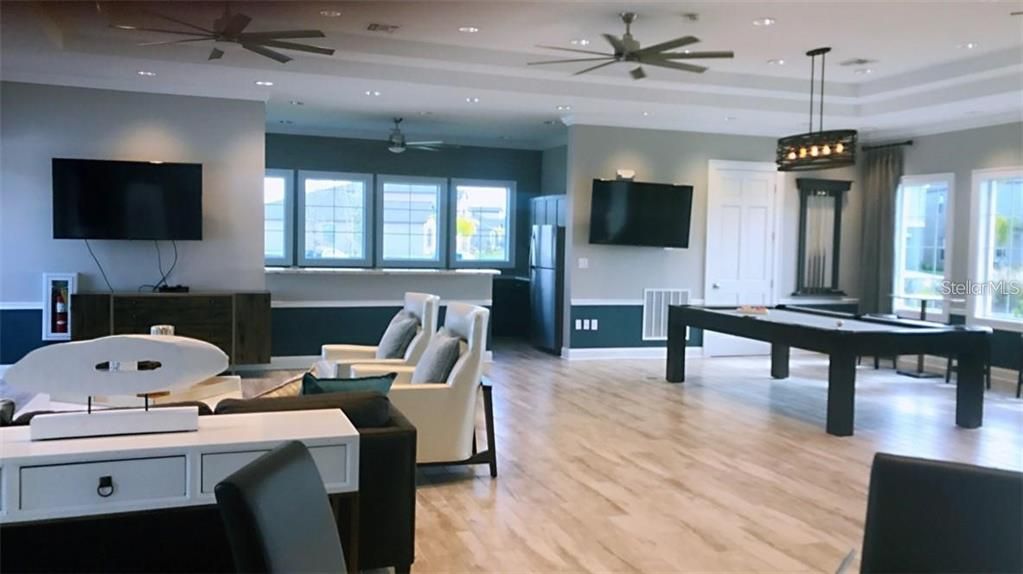 For Rent: $2,400 (4 beds, 2 baths, 1805 Square Feet)