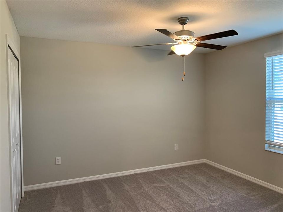 For Rent: $2,400 (4 beds, 2 baths, 1805 Square Feet)