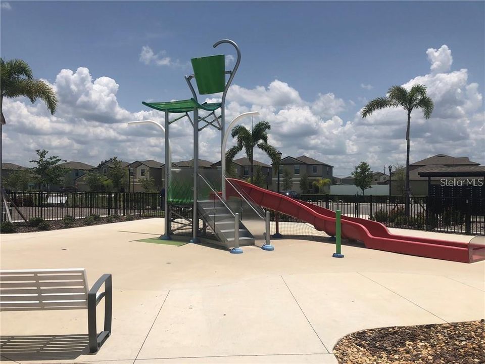 For Rent: $2,400 (4 beds, 2 baths, 1805 Square Feet)