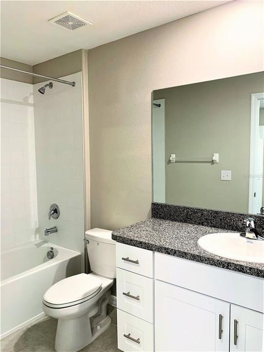 For Rent: $2,400 (4 beds, 2 baths, 1805 Square Feet)