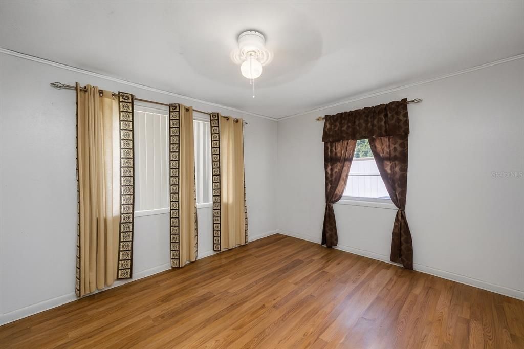 For Sale: $375,000 (4 beds, 0 baths, 1578 Square Feet)