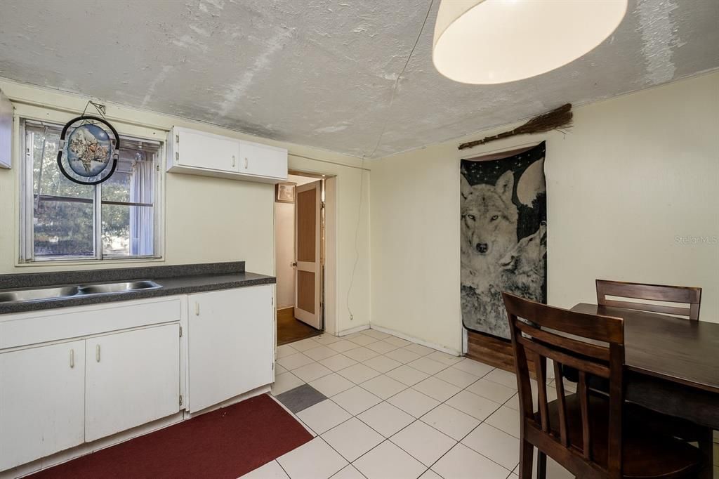 For Sale: $375,000 (4 beds, 0 baths, 1578 Square Feet)