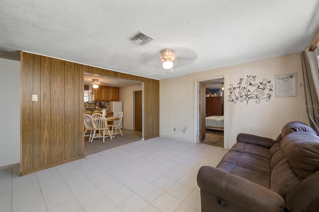 For Sale: $375,000 (4 beds, 0 baths, 1578 Square Feet)