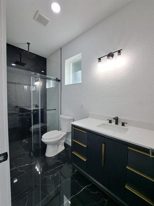 For Sale: $299,995 (3 beds, 2 baths, 1553 Square Feet)