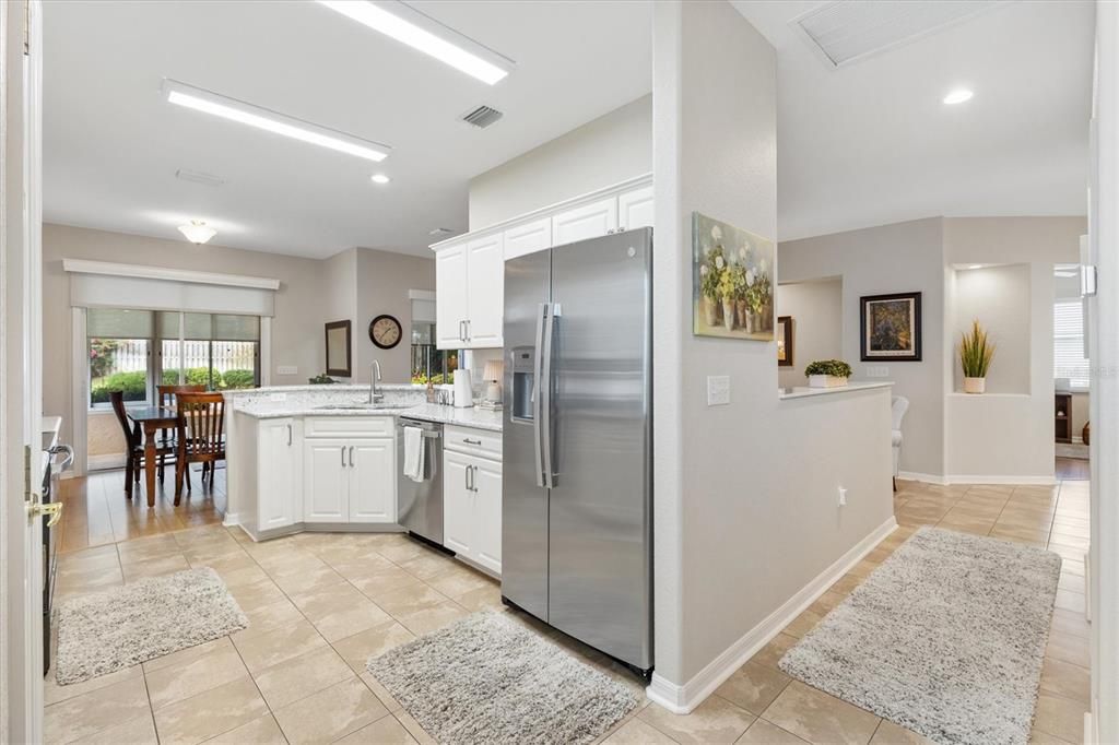 待售: $355,000 (3 贝兹, 2 浴室, 1649 平方英尺)