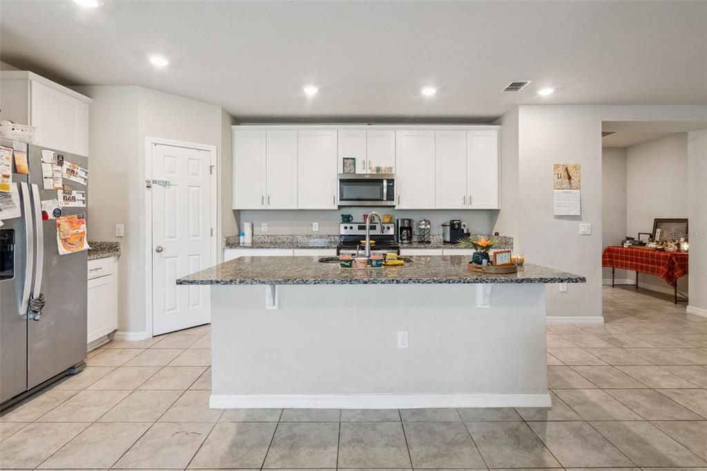 待售: $334,980 (4 贝兹, 2 浴室, 1849 平方英尺)