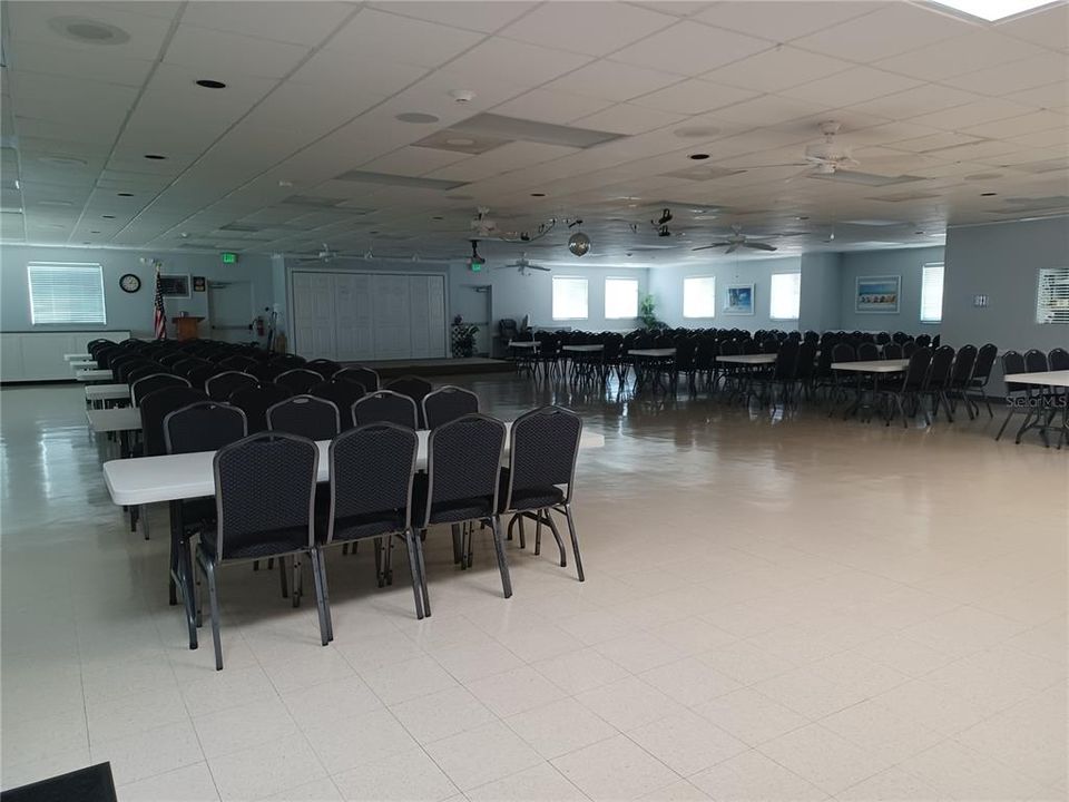 待售: $224,000 (2 贝兹, 2 浴室, 1092 平方英尺)