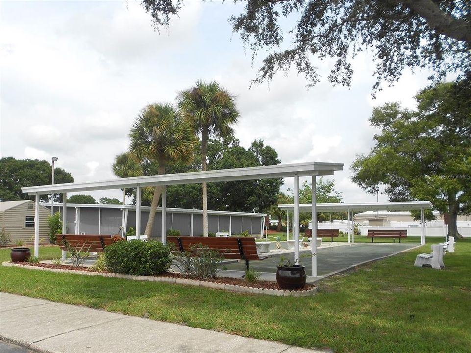 待售: $224,000 (2 贝兹, 2 浴室, 1092 平方英尺)