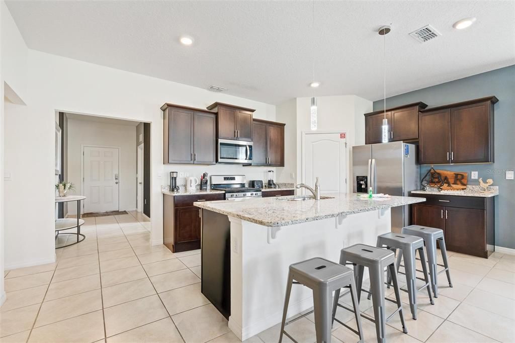 En Venta: $600,000 (6 camas, 5 baños, 3270 Pies cuadrados)