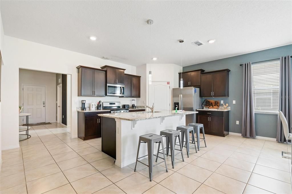 En Venta: $600,000 (6 camas, 5 baños, 3270 Pies cuadrados)