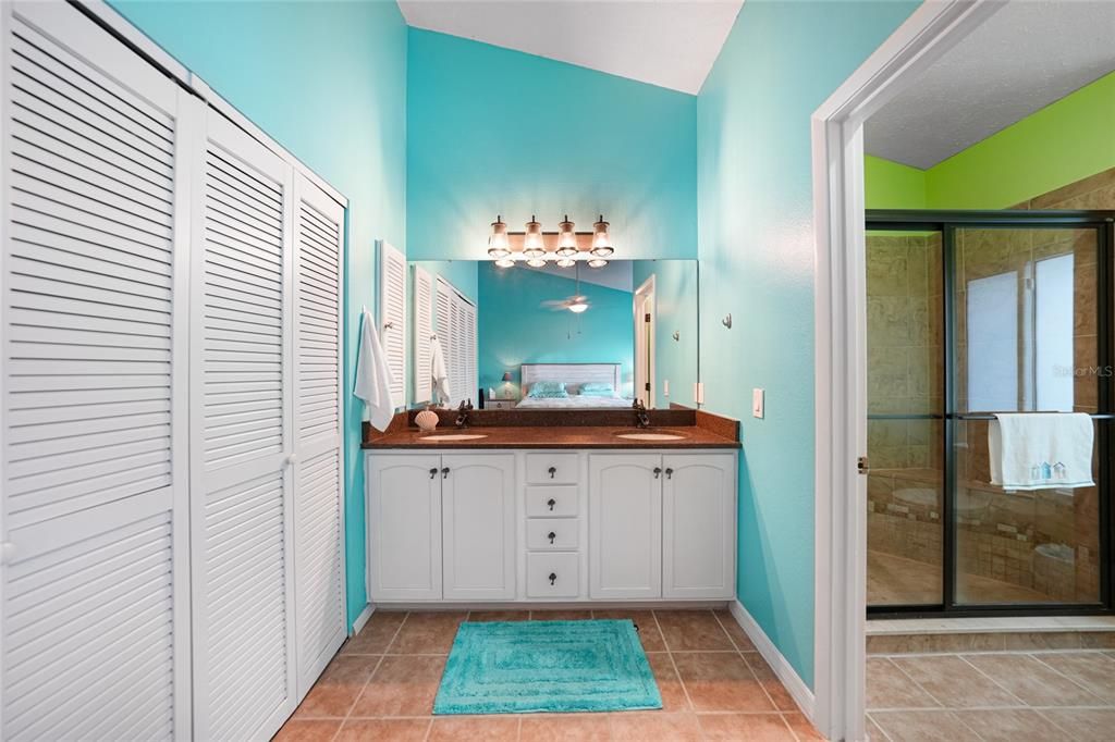 For Sale: $299,000 (3 beds, 2 baths, 2059 Square Feet)