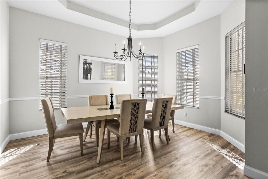 待售: $750,000 (3 贝兹, 2 浴室, 1954 平方英尺)