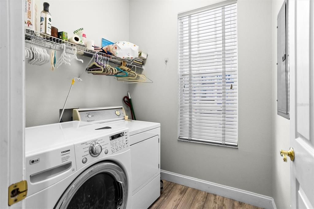 待售: $750,000 (3 贝兹, 2 浴室, 1954 平方英尺)