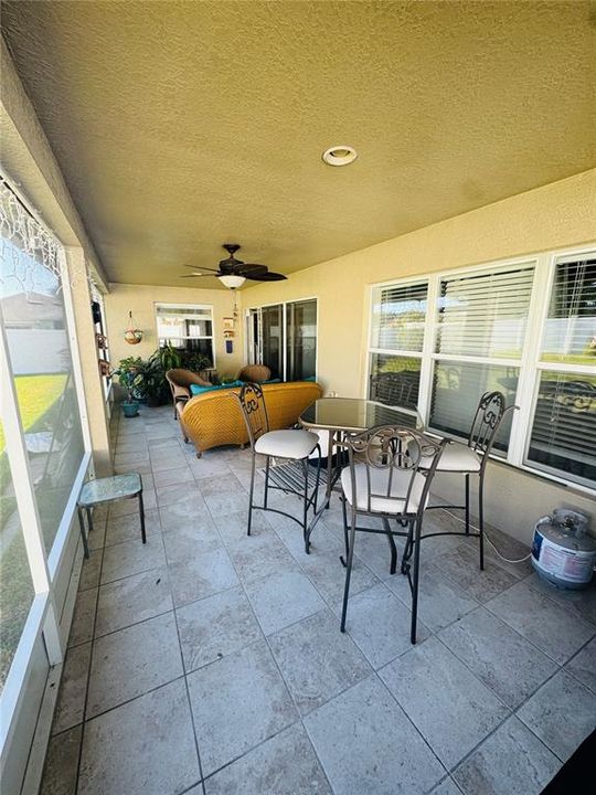 En Venta: $280,000 (2 camas, 2 baños, 1596 Pies cuadrados)