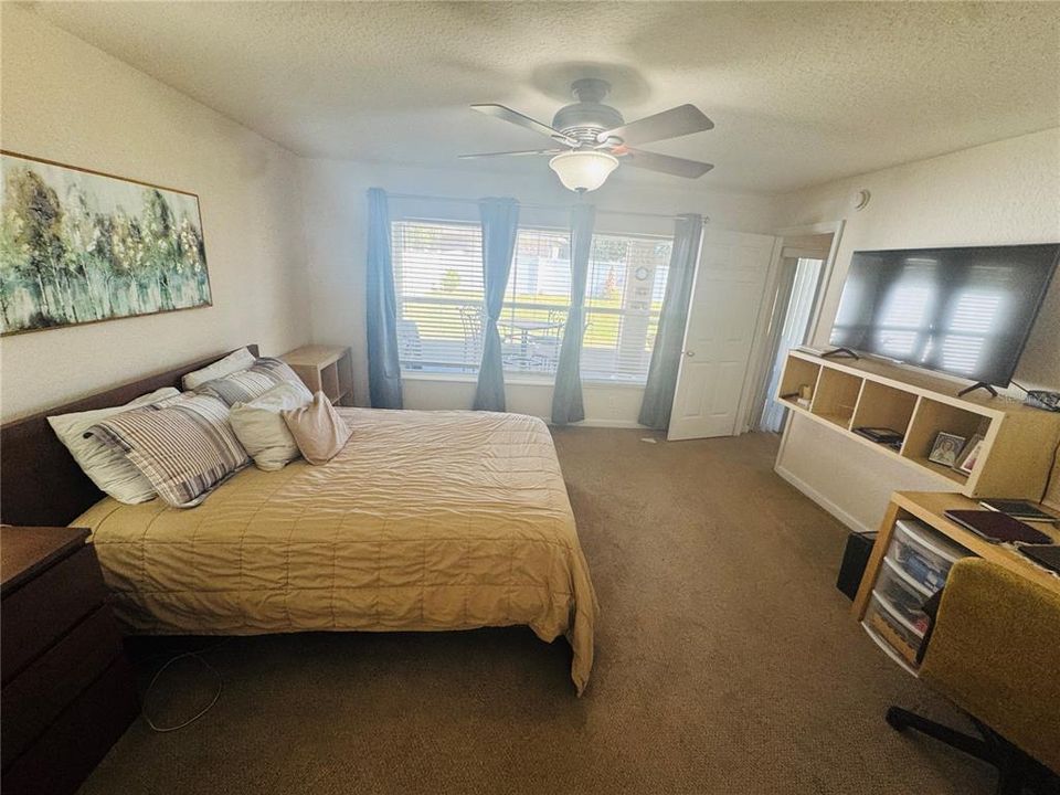 En Venta: $280,000 (2 camas, 2 baños, 1596 Pies cuadrados)