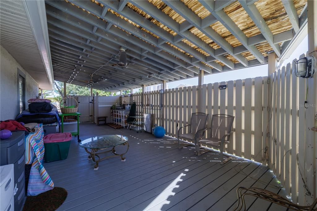 待售: $359,900 (2 贝兹, 2 浴室, 1437 平方英尺)