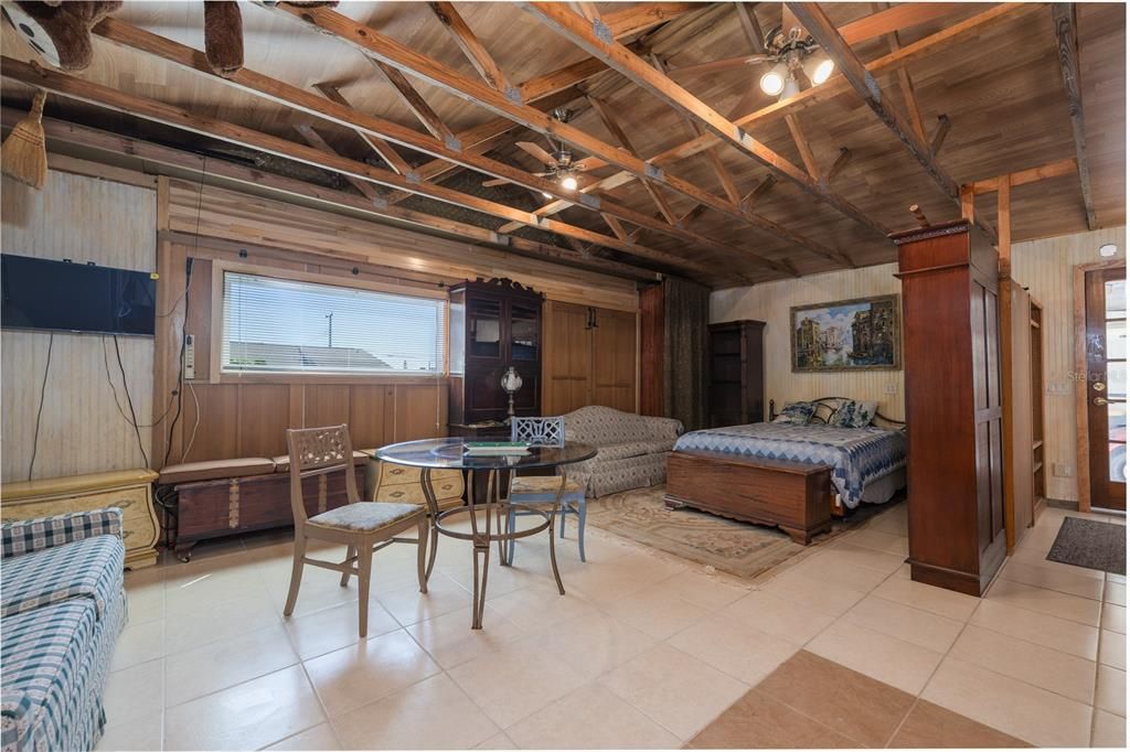 待售: $359,900 (2 贝兹, 2 浴室, 1437 平方英尺)