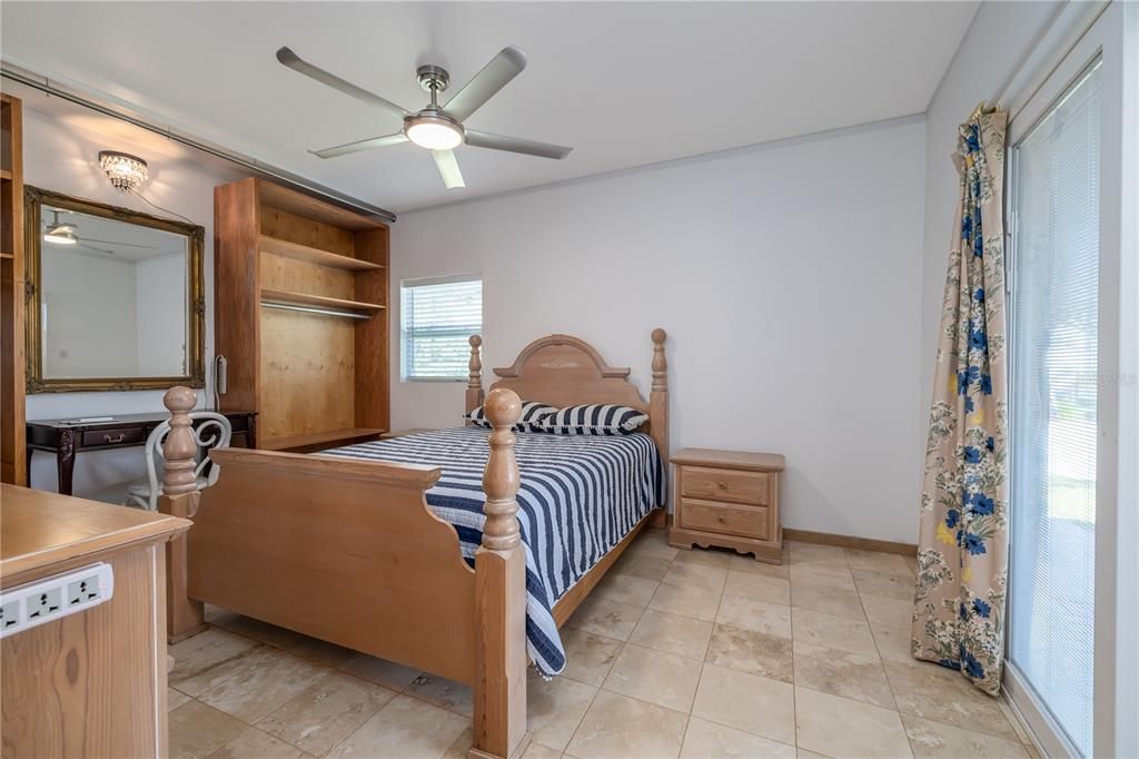 待售: $359,900 (2 贝兹, 2 浴室, 1437 平方英尺)