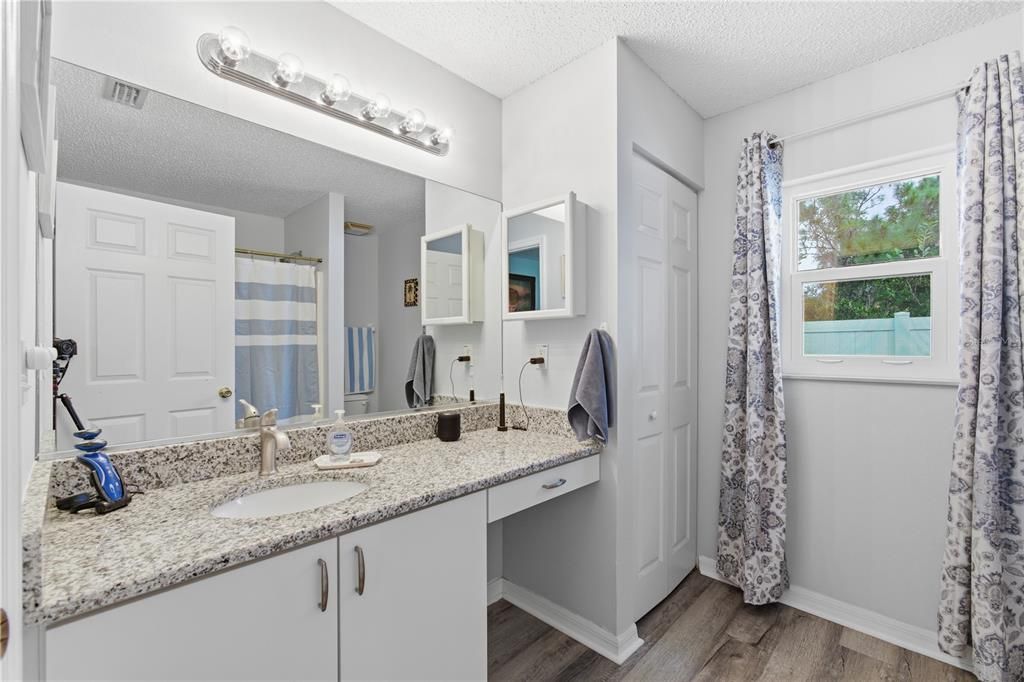 待售: $379,900 (3 贝兹, 2 浴室, 1588 平方英尺)