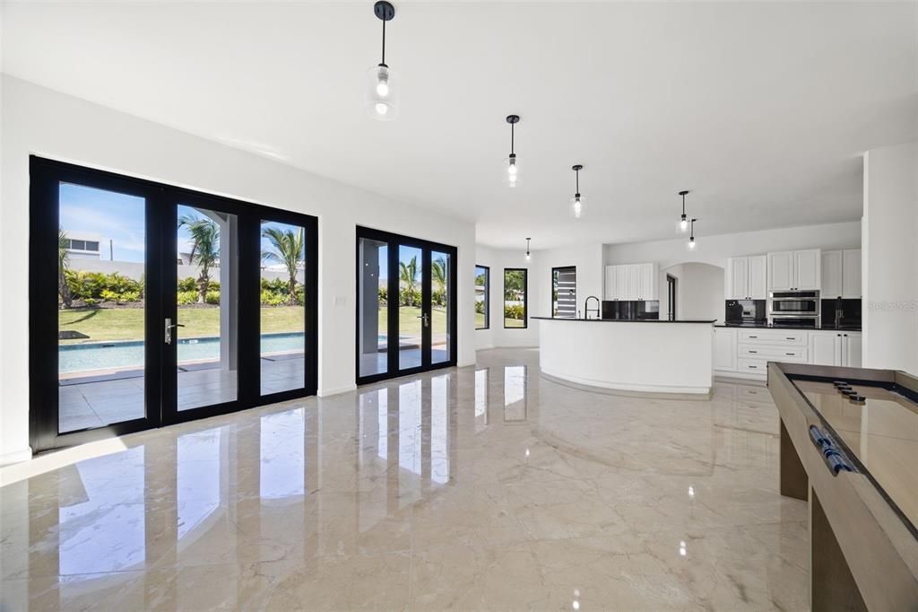 For Sale: $2,500,000 (4 beds, 4 baths, 5716 Square Feet)