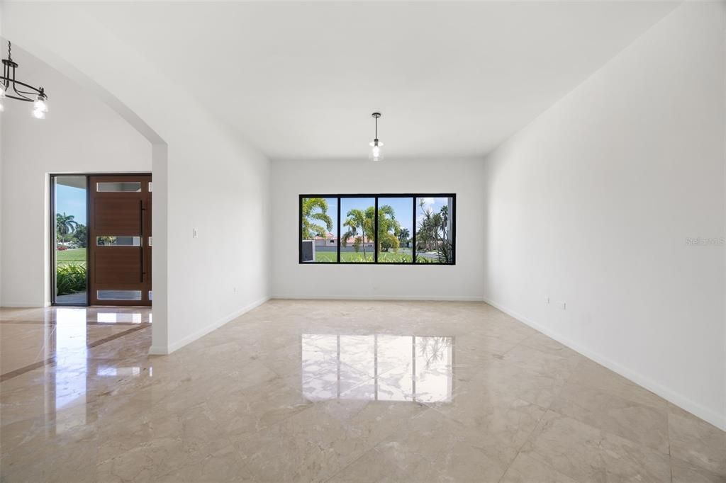 For Sale: $2,500,000 (4 beds, 4 baths, 5716 Square Feet)