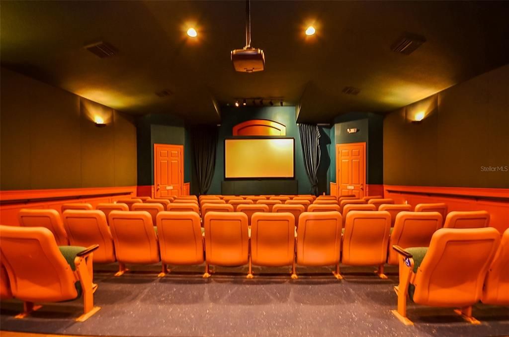 Под контрактом: $425,000 (4 спален, 3 ванн, 1834 Квадратных фут)