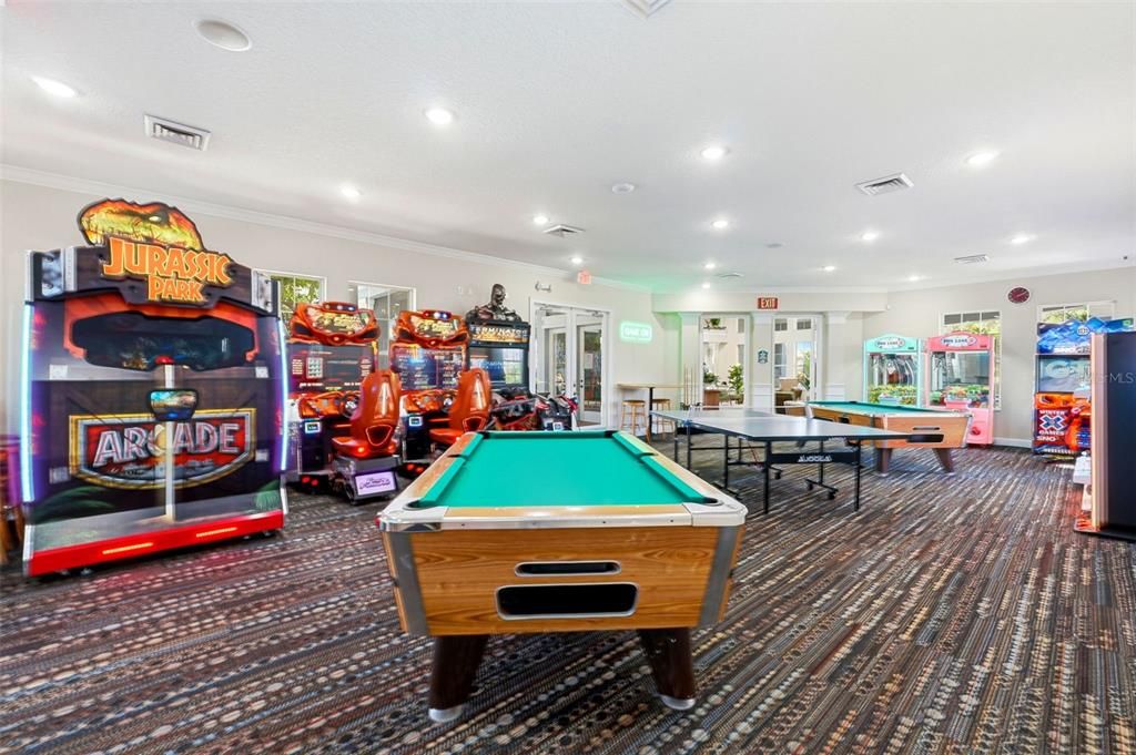 Под контрактом: $425,000 (4 спален, 3 ванн, 1834 Квадратных фут)