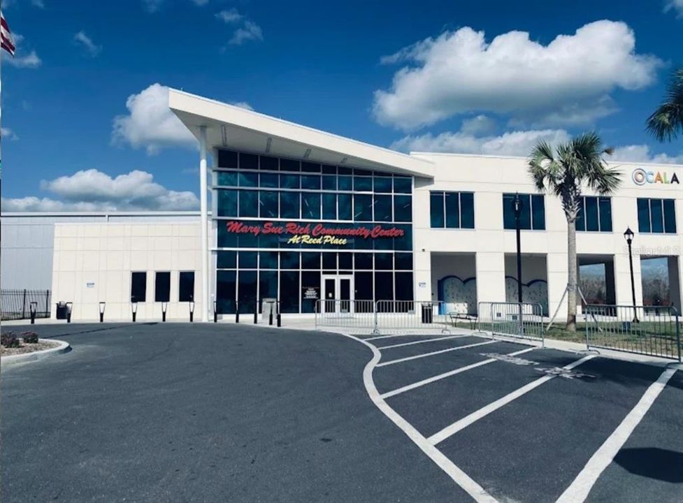 待售: $300,000 (3.00 acres)