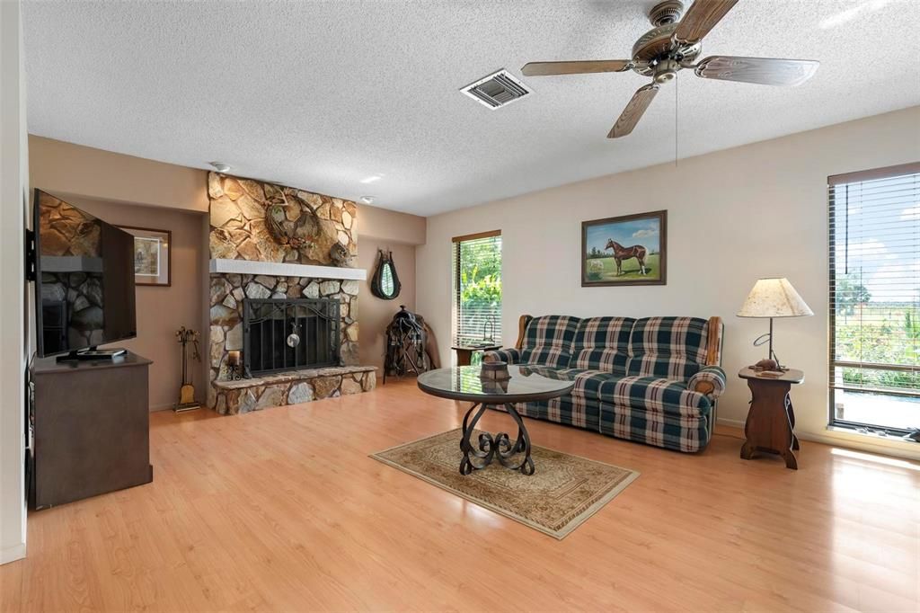 For Sale: $1,100,000 (5 beds, 3 baths, 2261 Square Feet)