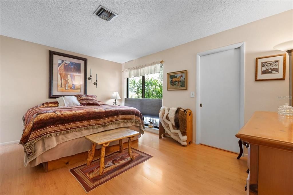 For Sale: $1,100,000 (5 beds, 3 baths, 2261 Square Feet)