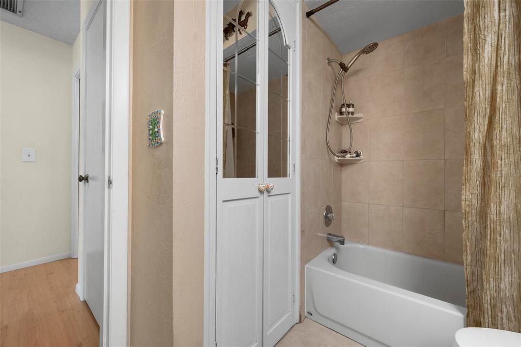 For Sale: $1,100,000 (5 beds, 3 baths, 2261 Square Feet)