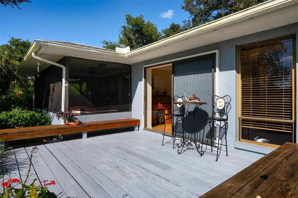 For Sale: $1,100,000 (5 beds, 3 baths, 2261 Square Feet)