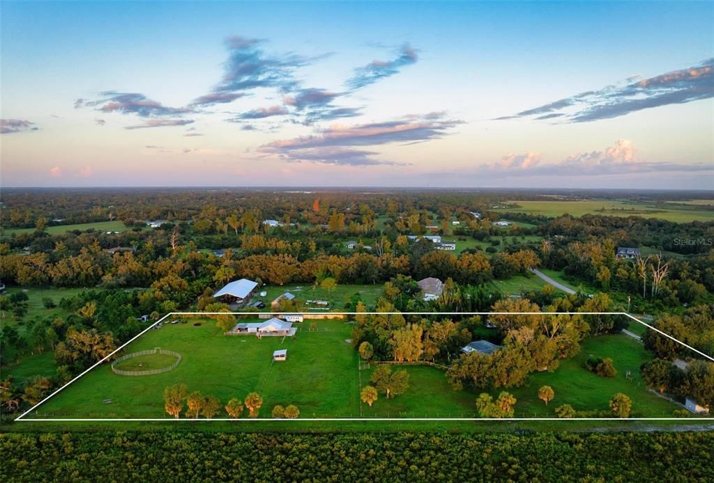 For Sale: $1,100,000 (5 beds, 3 baths, 2261 Square Feet)