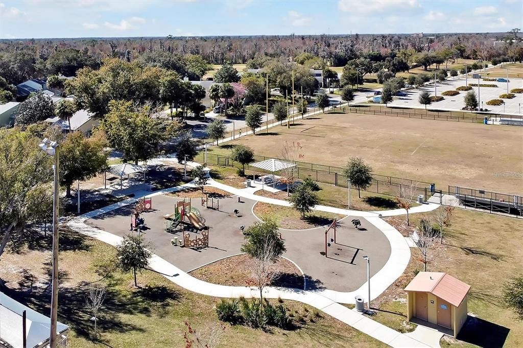 待售: $410,000 (3 贝兹, 2 浴室, 2406 平方英尺)