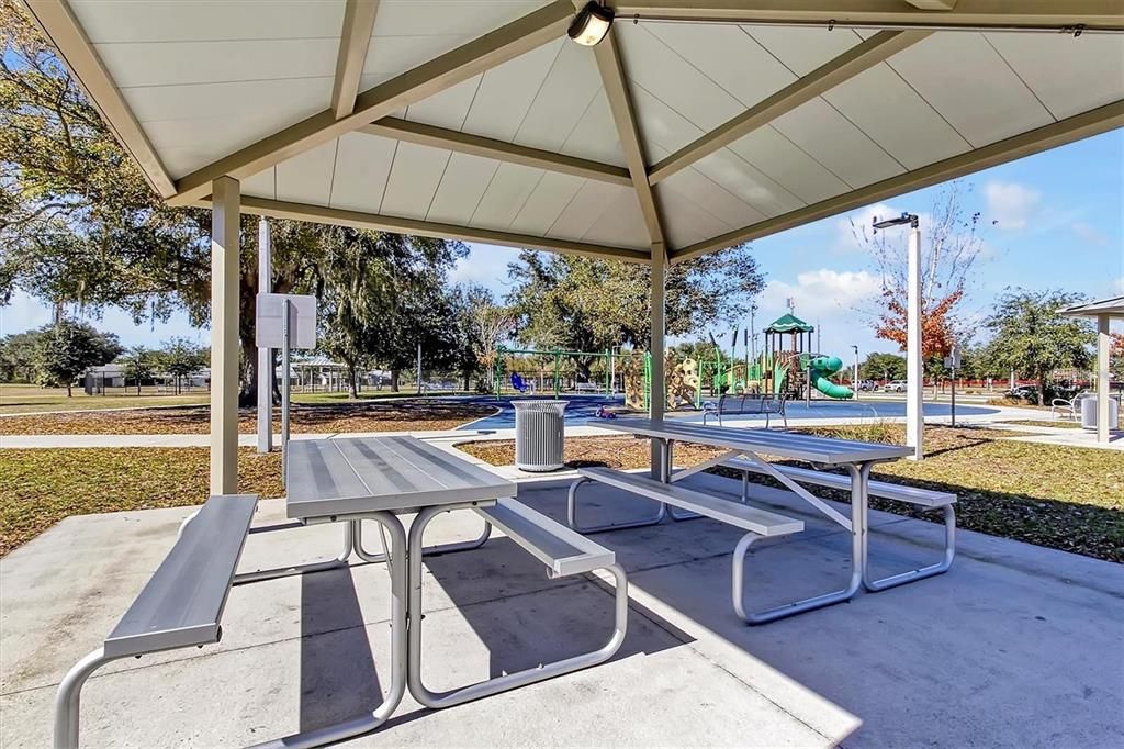 待售: $410,000 (3 贝兹, 2 浴室, 2406 平方英尺)