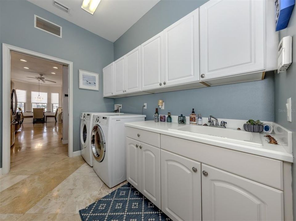 待售: $849,000 (3 贝兹, 2 浴室, 2262 平方英尺)