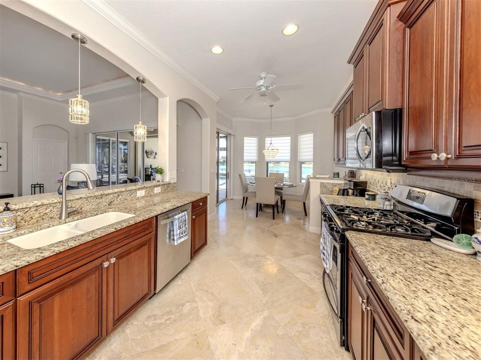 待售: $849,000 (3 贝兹, 2 浴室, 2262 平方英尺)