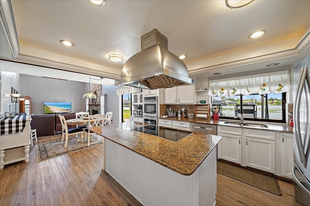 For Sale: $530,000 (4 beds, 2 baths, 2471 Square Feet)