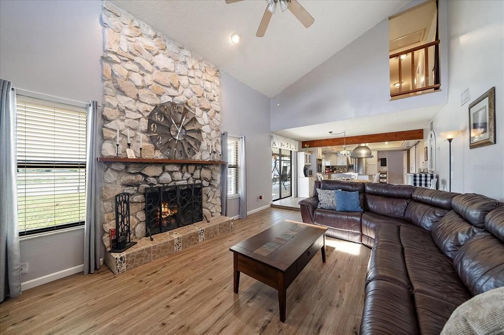 For Sale: $530,000 (4 beds, 2 baths, 2471 Square Feet)