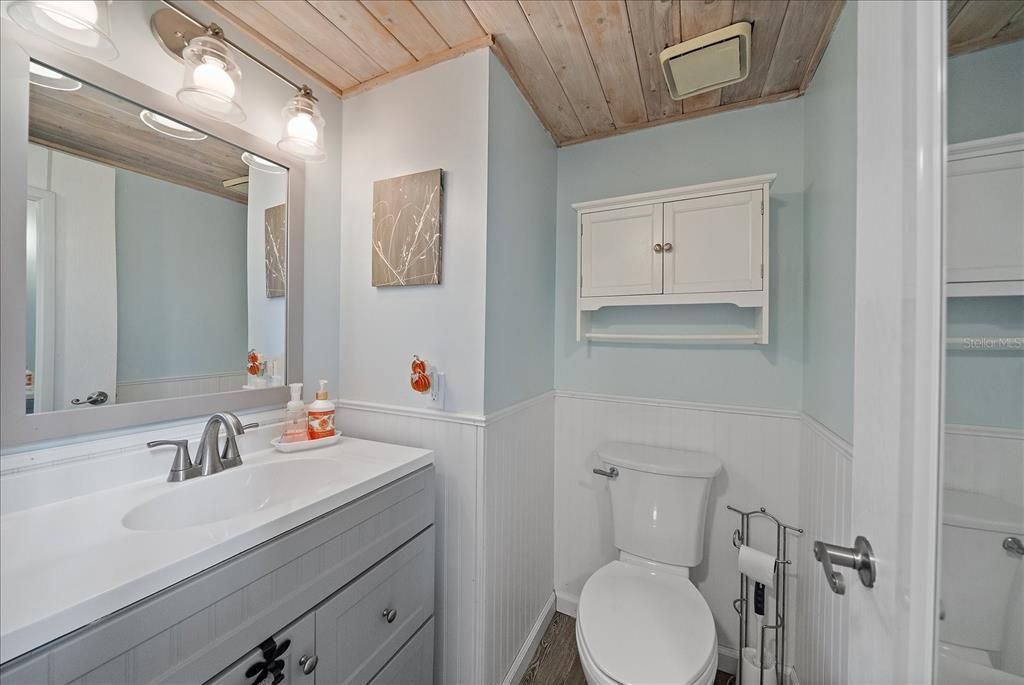 For Sale: $530,000 (4 beds, 2 baths, 2471 Square Feet)