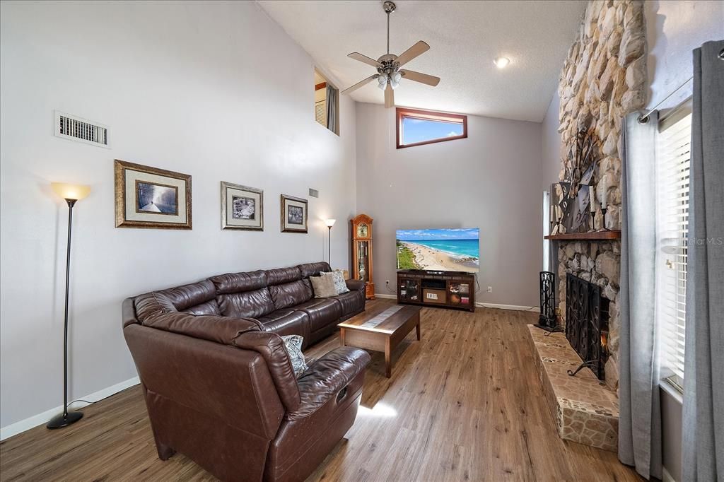 For Sale: $530,000 (4 beds, 2 baths, 2471 Square Feet)