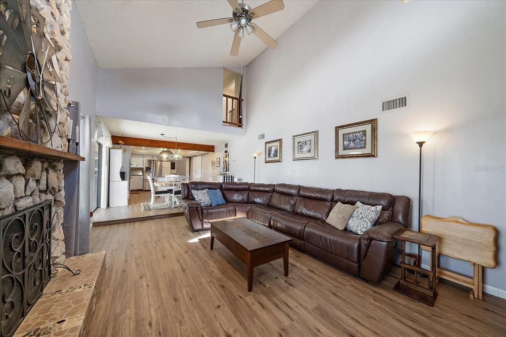 For Sale: $530,000 (4 beds, 2 baths, 2471 Square Feet)