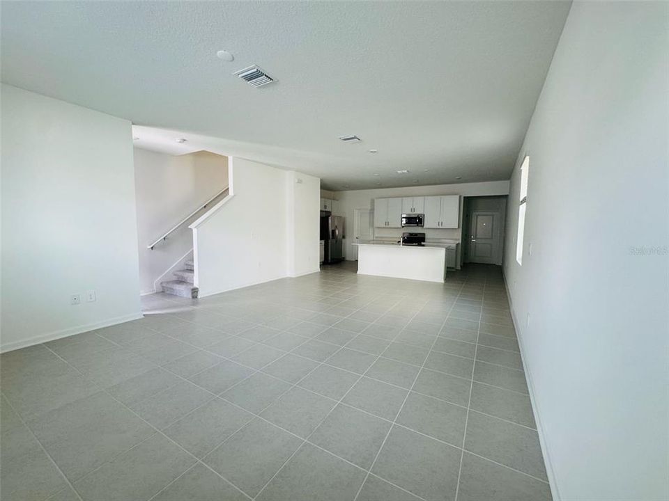 For Rent: $2,300 (3 beds, 2 baths, 1795 Square Feet)