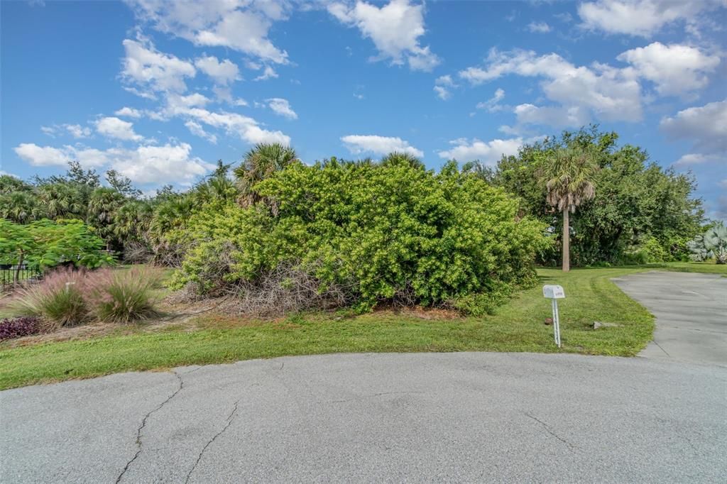 En Venta: $29,900 (0.39 acres)