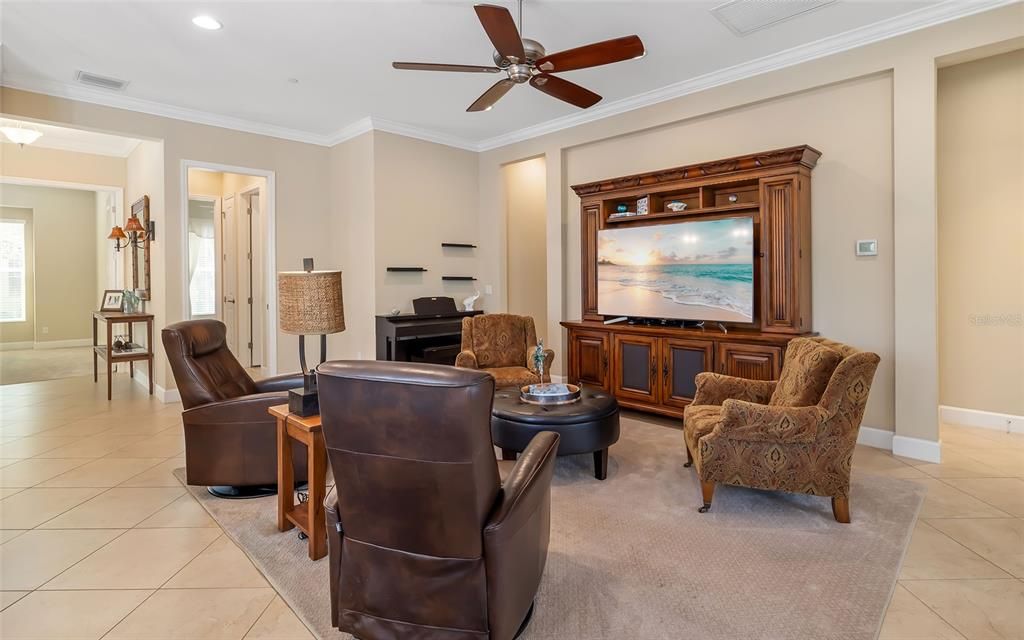 For Sale: $780,000 (3 beds, 2 baths, 1616 Square Feet)