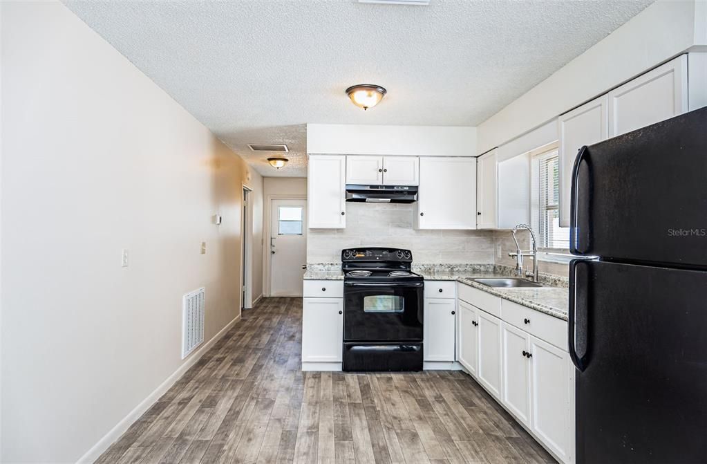 For Sale: $949,500 (0 beds, 0 baths, 3239 Square Feet)