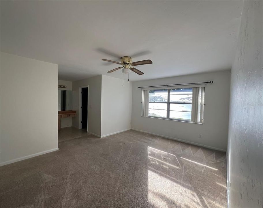 待售: $327,000 (3 贝兹, 2 浴室, 1702 平方英尺)