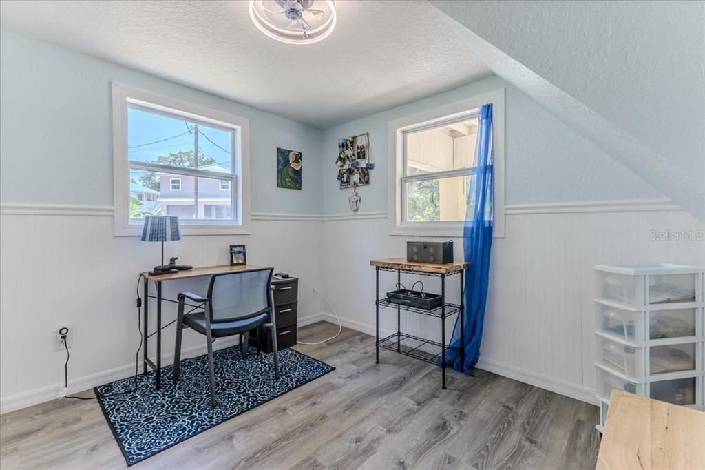 На продажу: $679,900 (4 спален, 3 ванн, 1728 Квадратных фут)